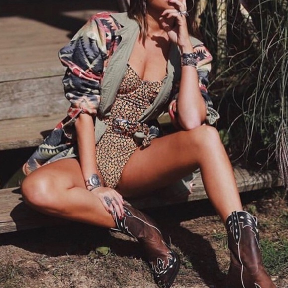 Onia x We Wore What Danielle One-Piece - Picture 3 of 9